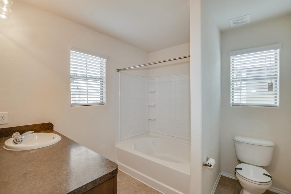 2638 Ensbrook Meadow Lane - Photo 10
