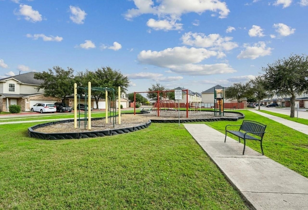 12011 Hira Lake Drive - Photo 17
