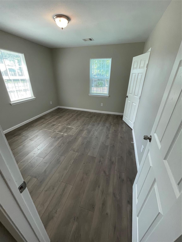 3211 Retta Street - Photo 3
