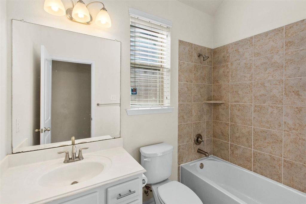 9430 Harmony Lake Lane - Photo 9