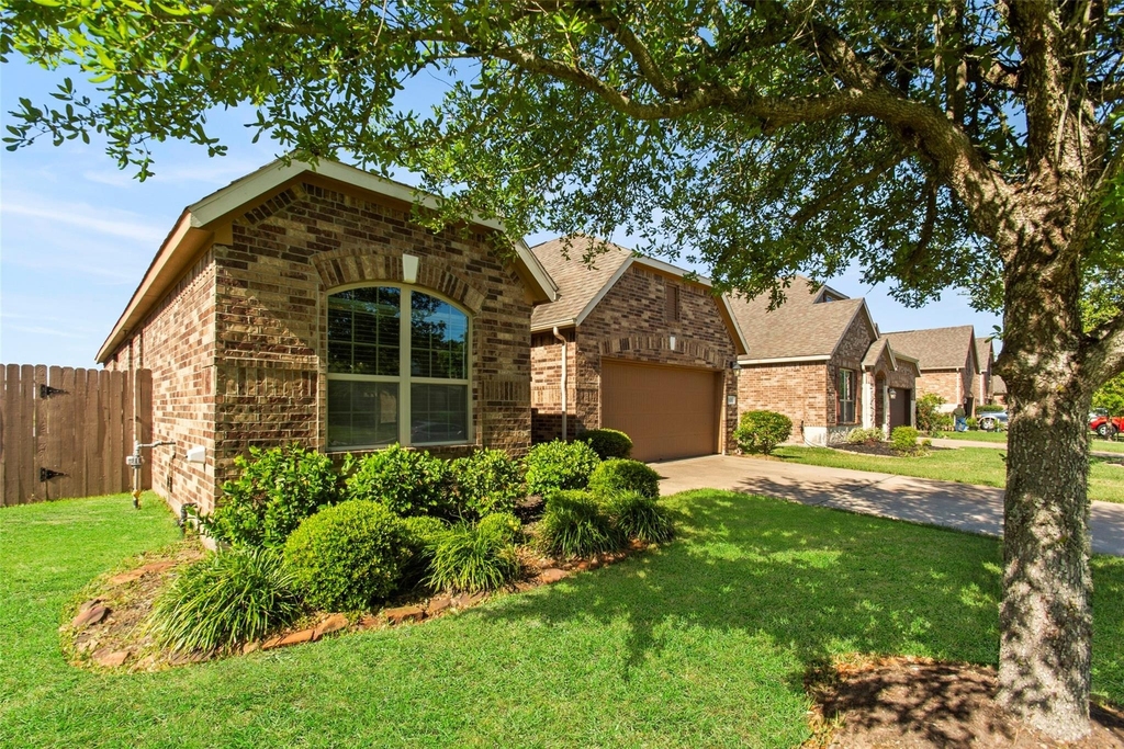 9430 Harmony Lake Lane - Photo 1