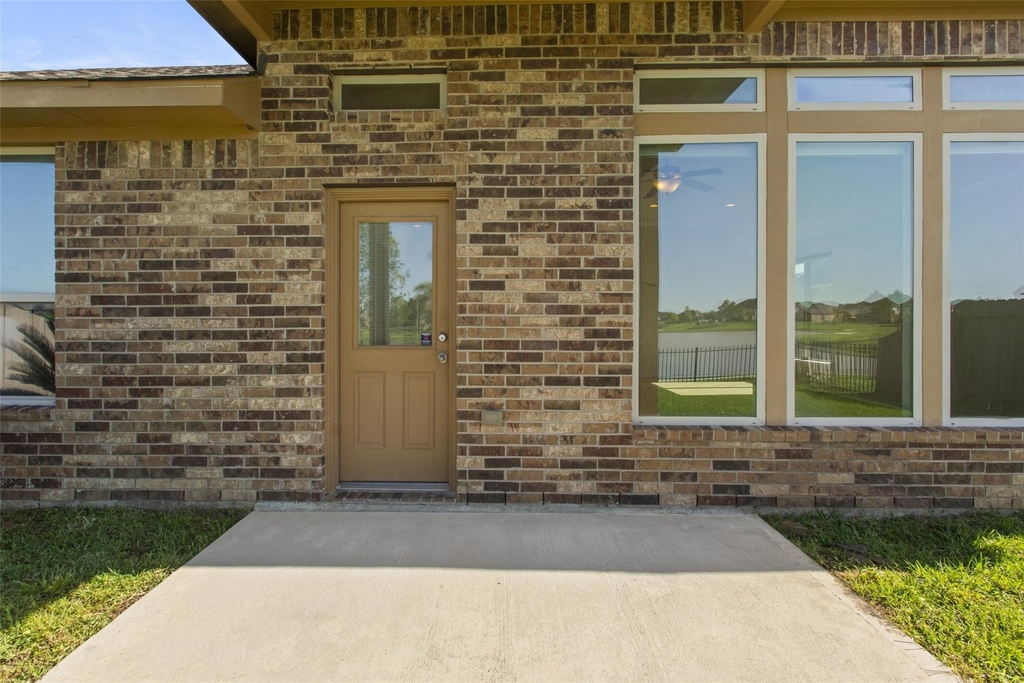 9430 Harmony Lake Lane - Photo 21