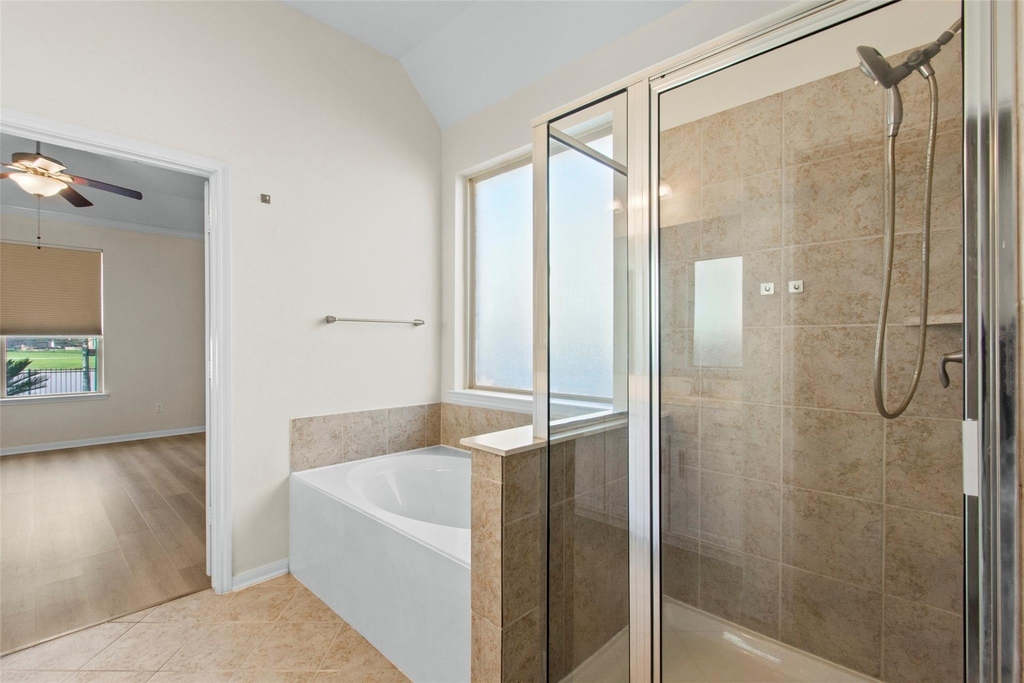 9430 Harmony Lake Lane - Photo 18