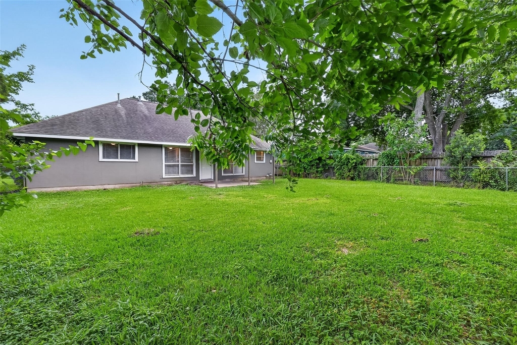7429 Elbridge Lane - Photo 42
