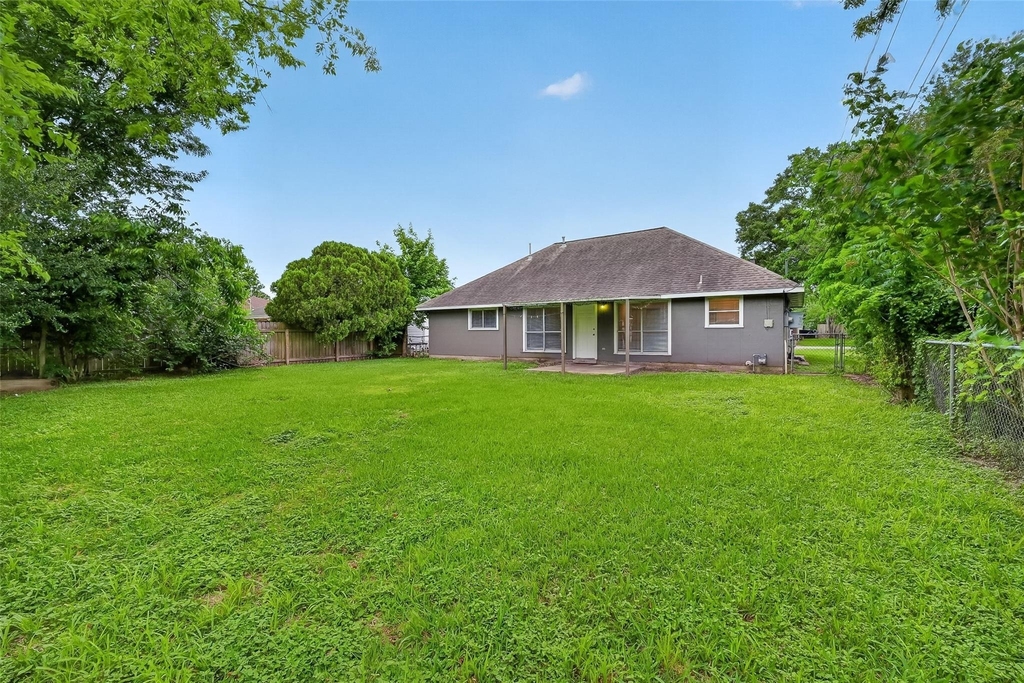 7429 Elbridge Lane - Photo 40