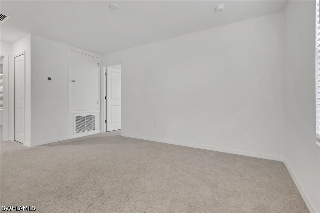19550 Fairhill Court - Photo 15