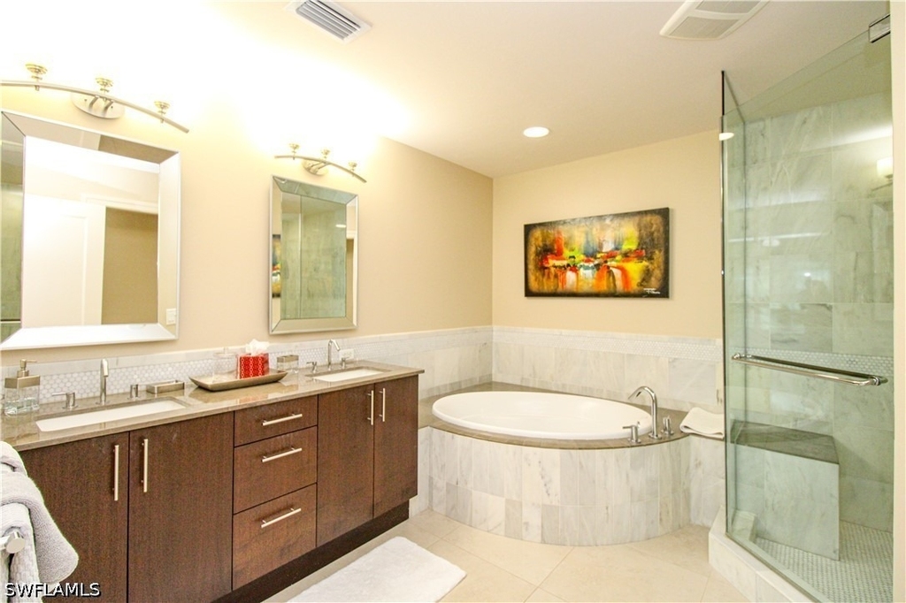 9123 Strada Place - Photo 38
