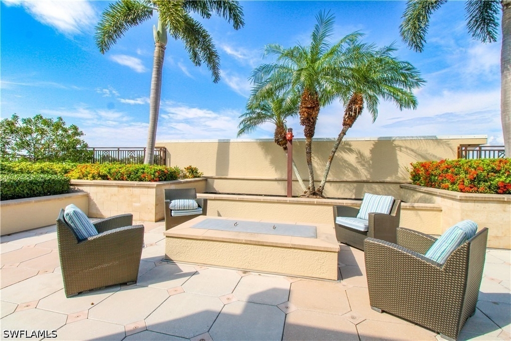 9123 Strada Place - Photo 9