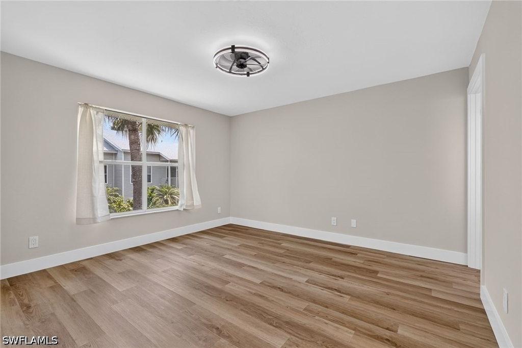 1915 Courtyard Way - Photo 9