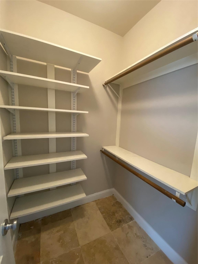 307 Covecrest Drive - Photo 11