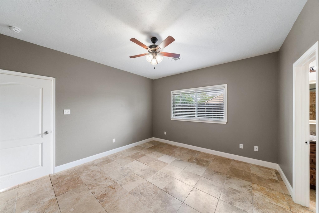 307 Covecrest Drive - Photo 12