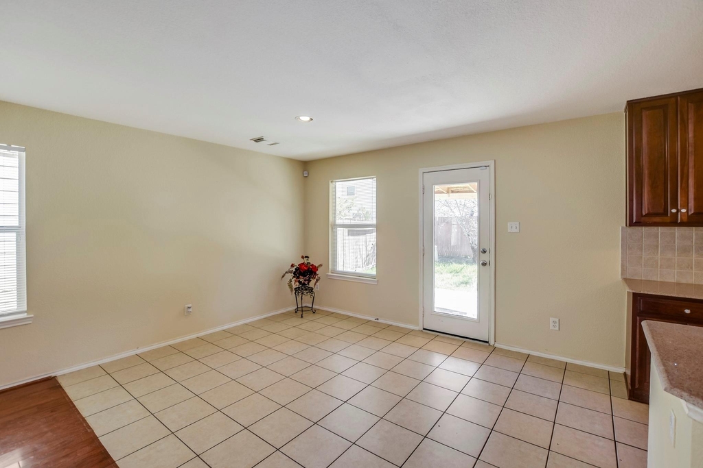 18231 Valebluff Lane - Photo 8