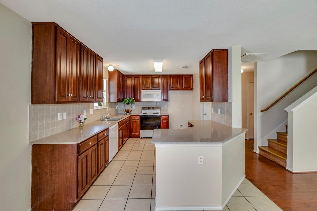 18231 Valebluff Lane - Photo 1