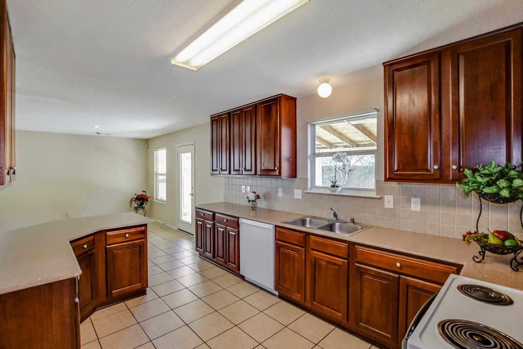 18231 Valebluff Lane - Photo 14
