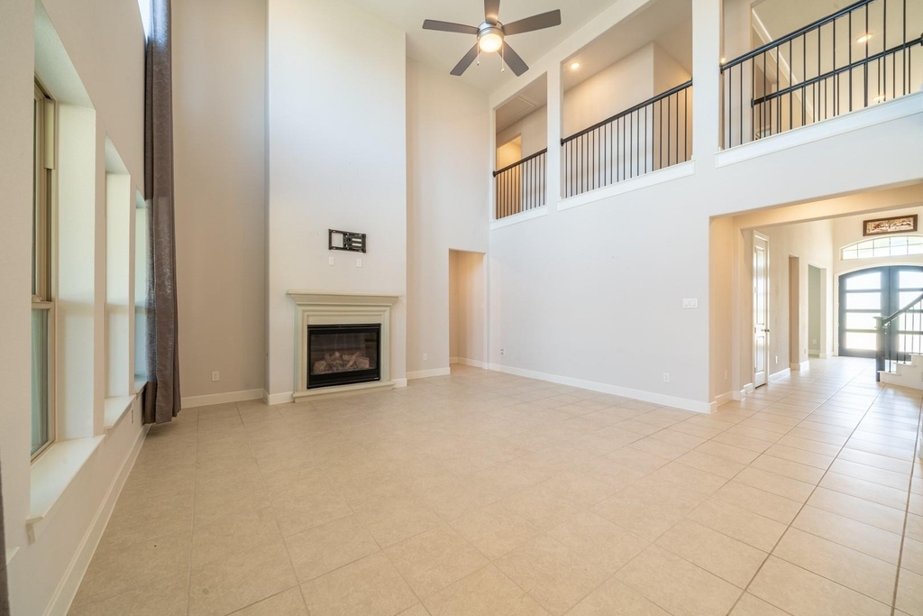 4706 Llano Loop - Photo 13