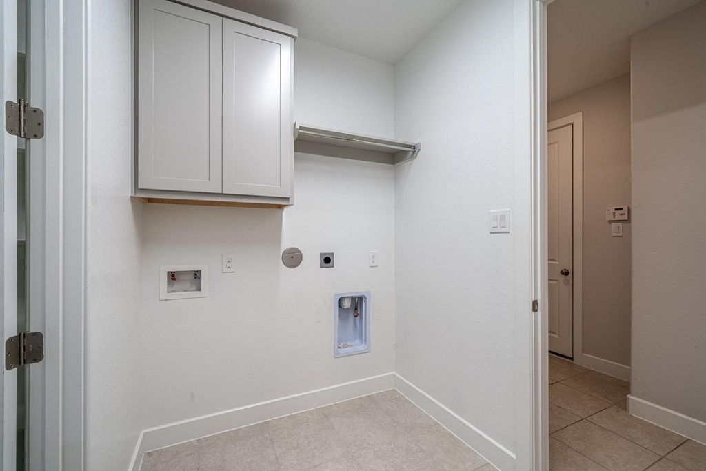 4706 Llano Loop - Photo 24