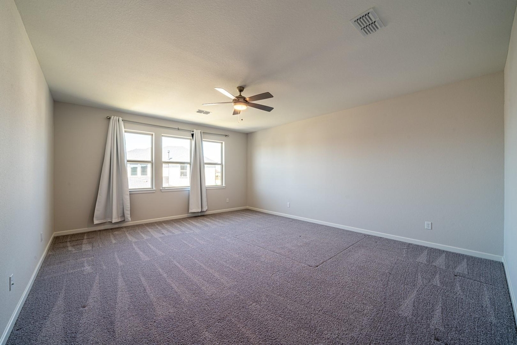 4706 Llano Loop - Photo 33