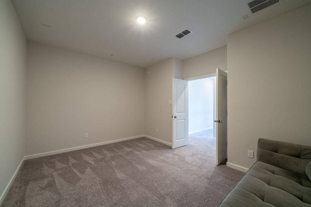 4706 Llano Loop - Photo 32