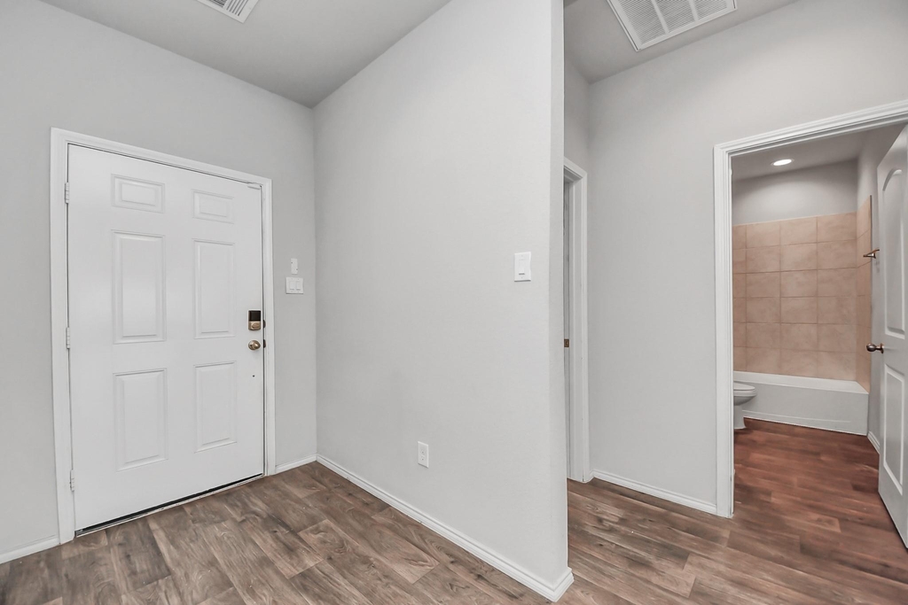 4406 Andorno Drive - Photo 13