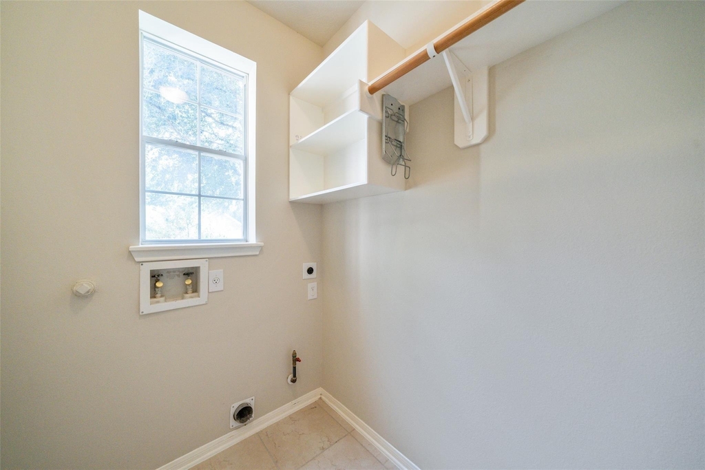 8811 Sun Haven Lane - Photo 34