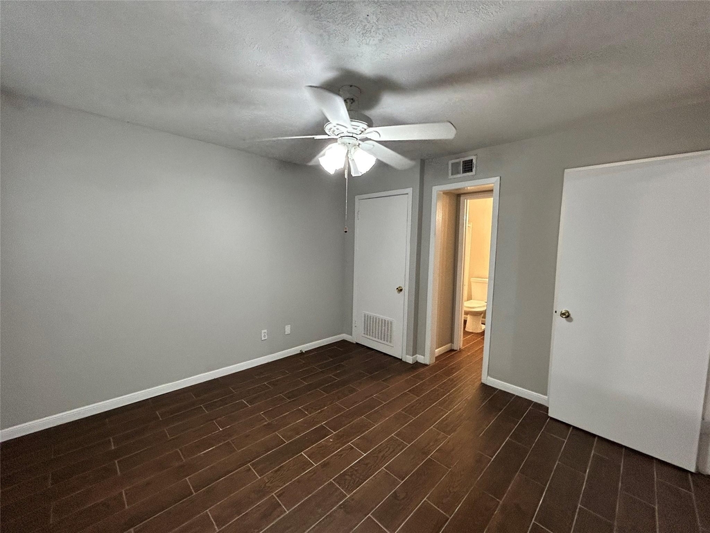425 Emerson - Photo 7