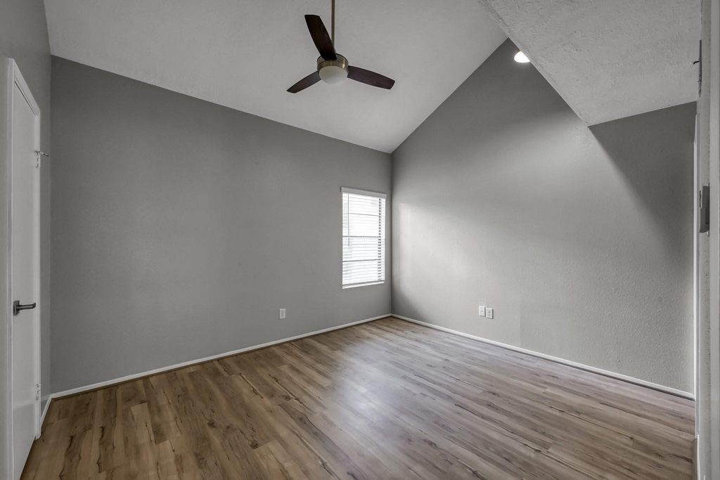 12900 Walden Road - Photo 7