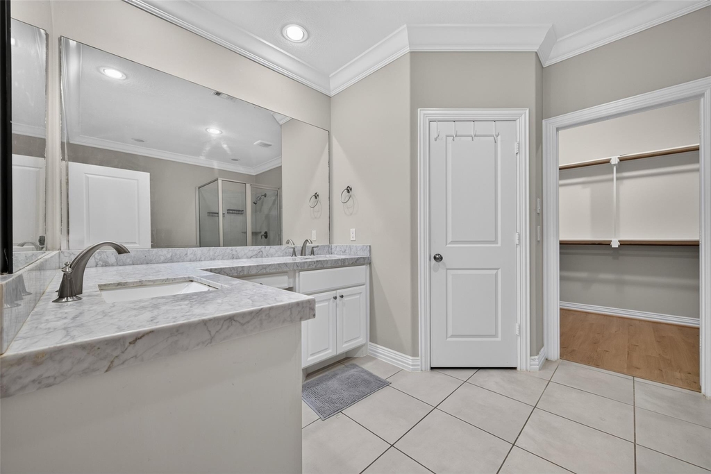 13423 Preston Cliff Court - Photo 18