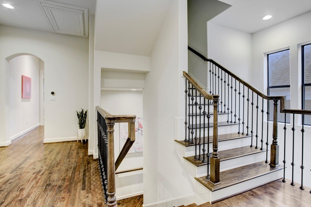 5506 Darling Street - Photo 9