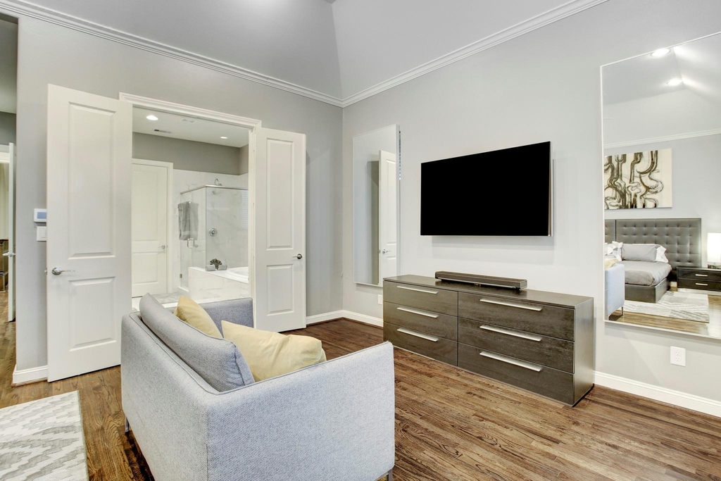 5506 Darling Street - Photo 11