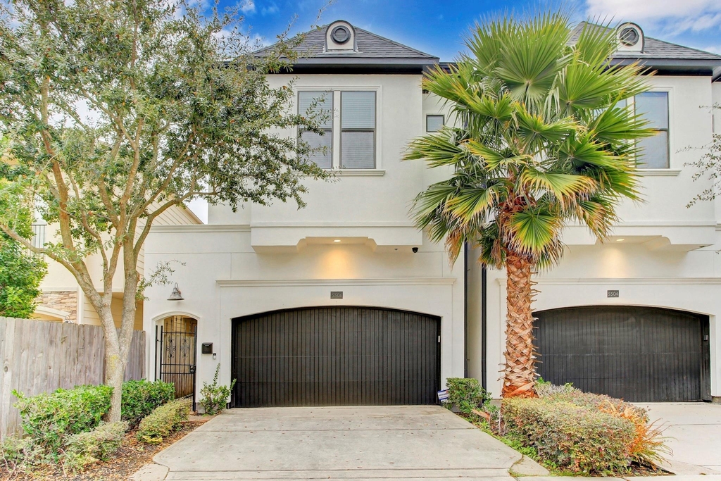 5506 Darling Street - Photo 0