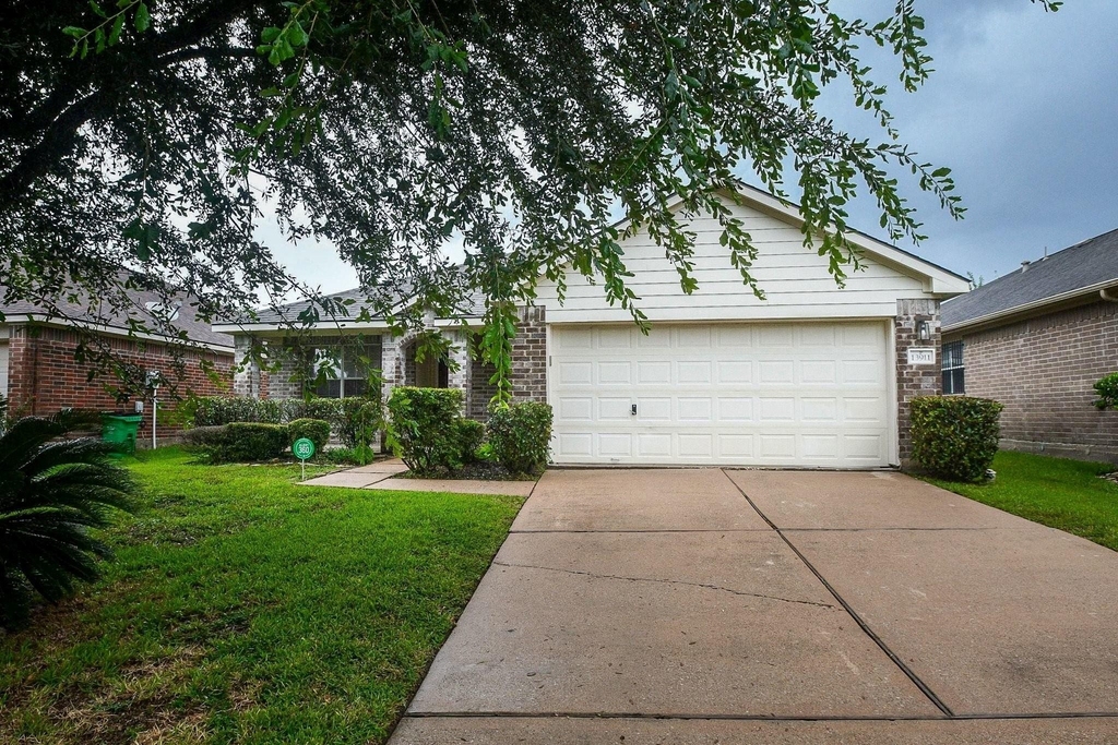 13911 Sorrel Grove Court - Photo 0