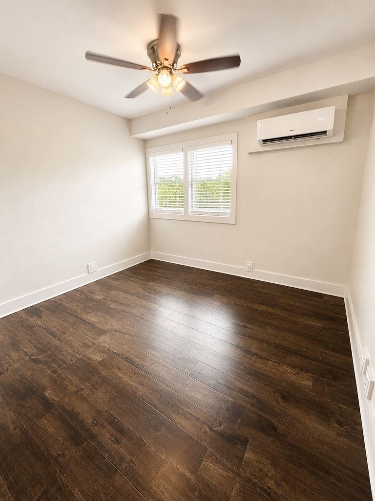 1624 Sealy - Photo 5