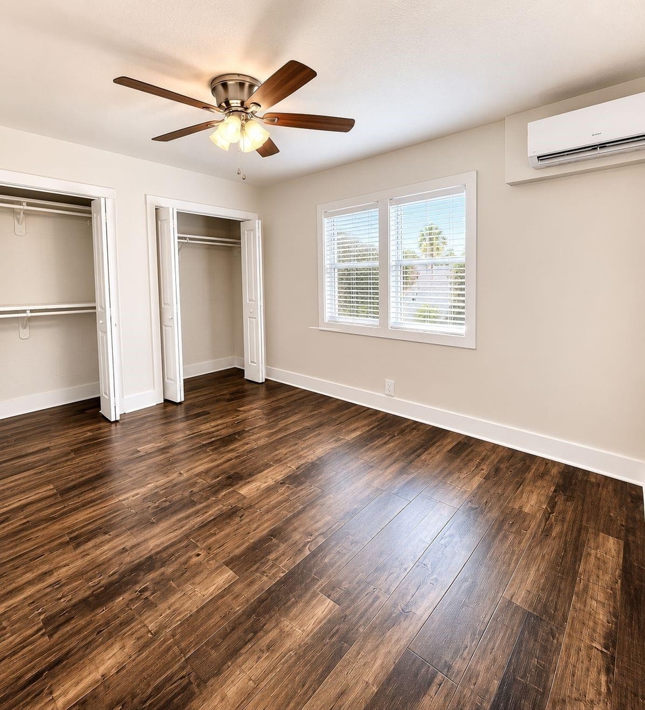 1624 Sealy - Photo 3