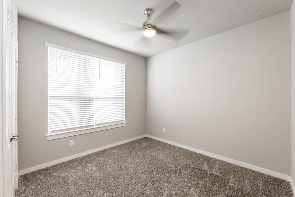 22806 Theodoli Drive - Photo 19