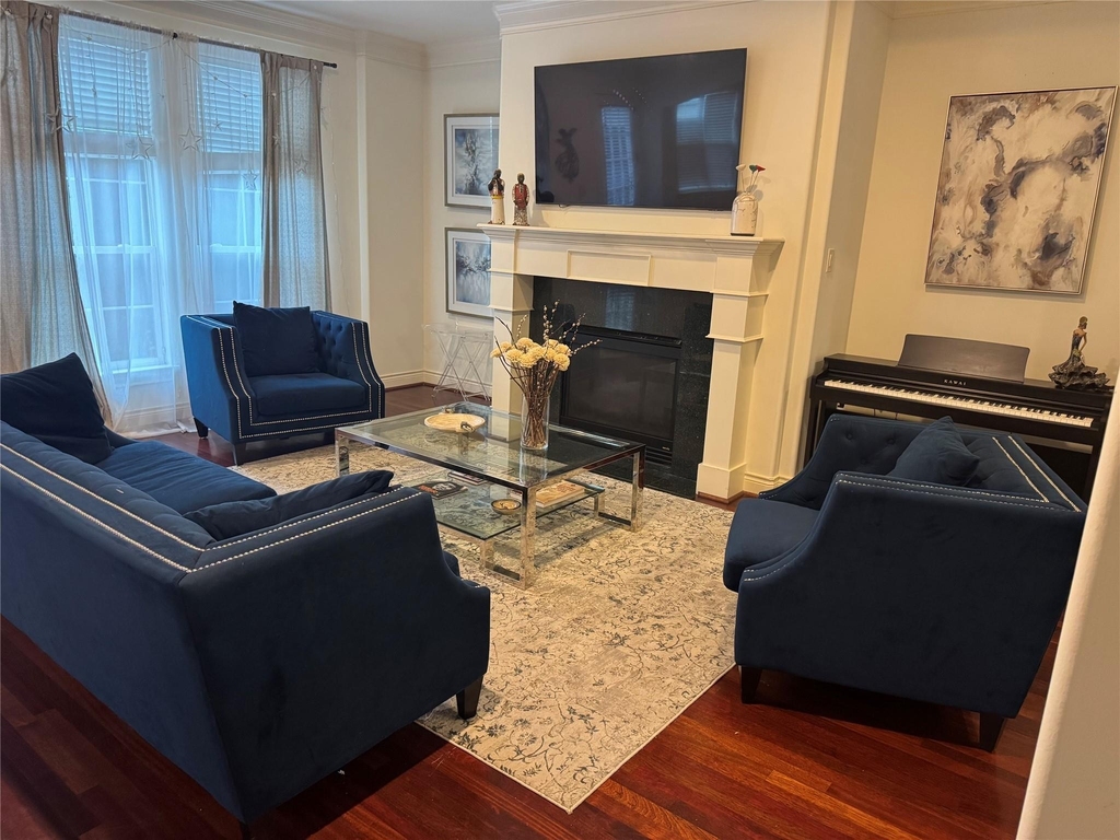 5622 Dolores Street - Photo 9