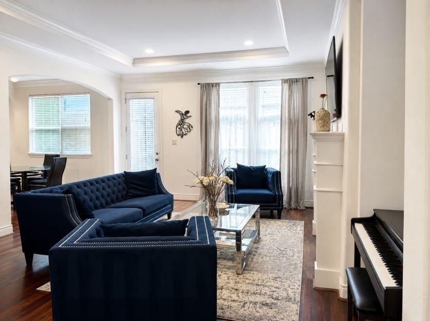 5622 Dolores Street - Photo 3