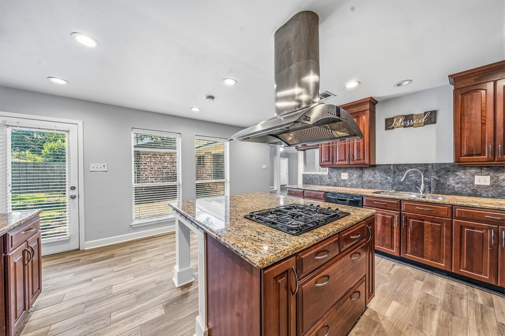 9666 Windswept Lane - Photo 10