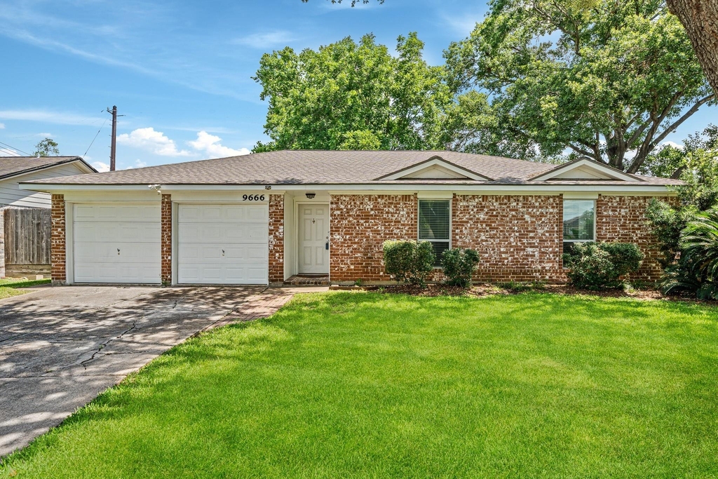 9666 Windswept Lane - Photo 1