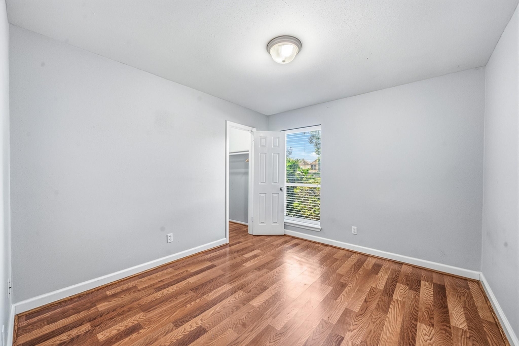 9666 Windswept Lane - Photo 16