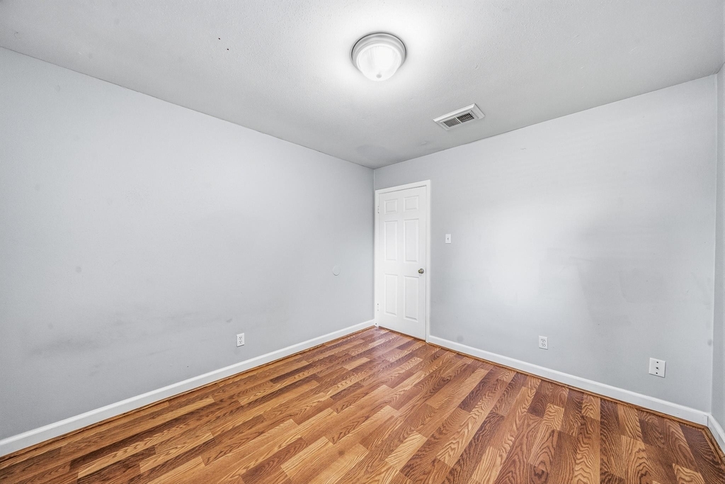 9666 Windswept Lane - Photo 17