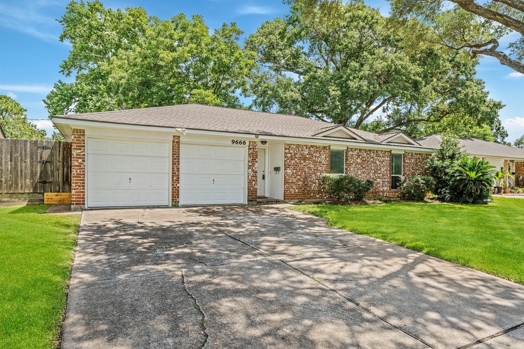 9666 Windswept Lane - Photo 2