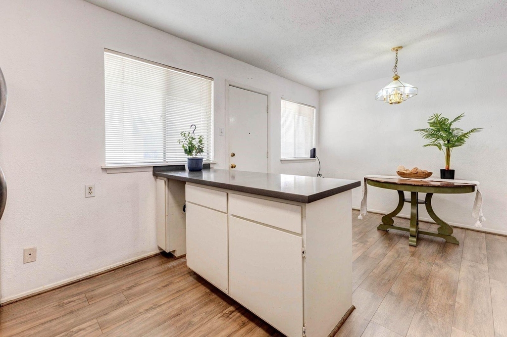 4040 San Felipe Street - Photo 4