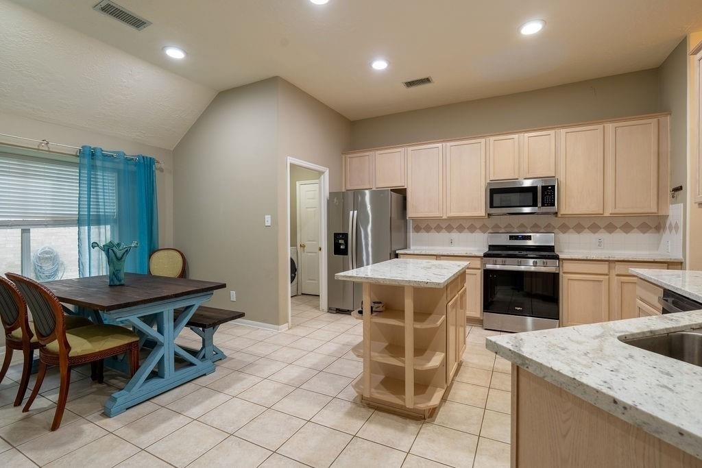 175 N Wimberly Way - Photo 6