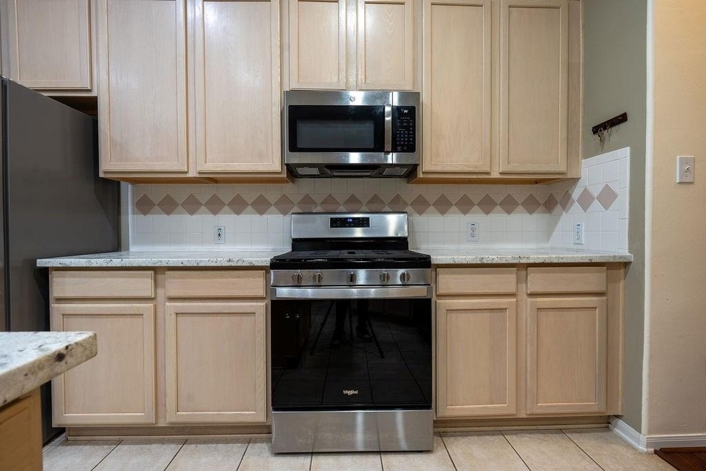 175 N Wimberly Way - Photo 9