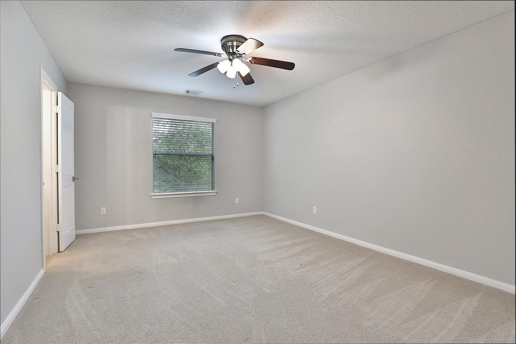 1422 W 24th Street - Photo 17