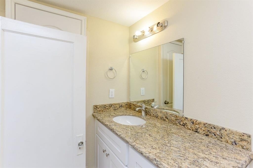 612 W Alabama Street - Photo 11