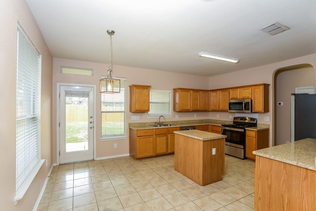 6119 Briscoe Leaf - Photo 5