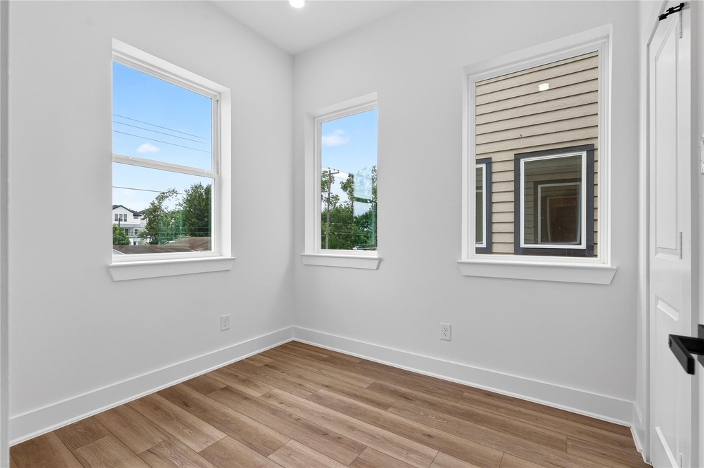4822 Creekmont Drive - Photo 7