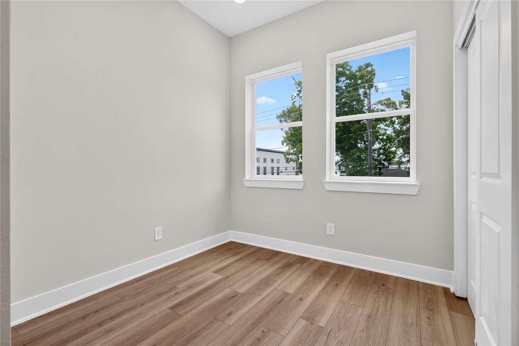 4822 Creekmont Drive - Photo 12
