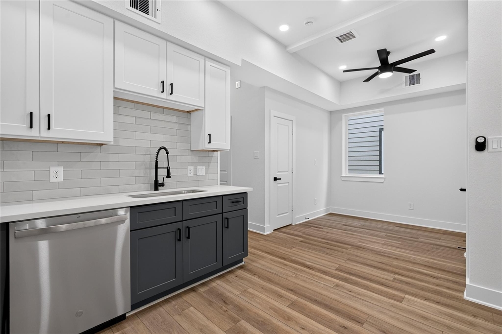 4822 Creekmont Drive - Photo 5